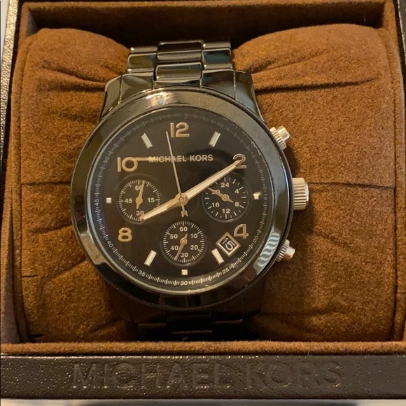 Women’s MK5162 Black Ceramic Runway Watch - Picture 1 of 6